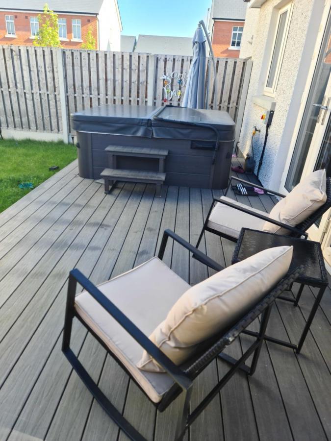 Dublin Jacuzzi Escape Apartment Екстериор снимка